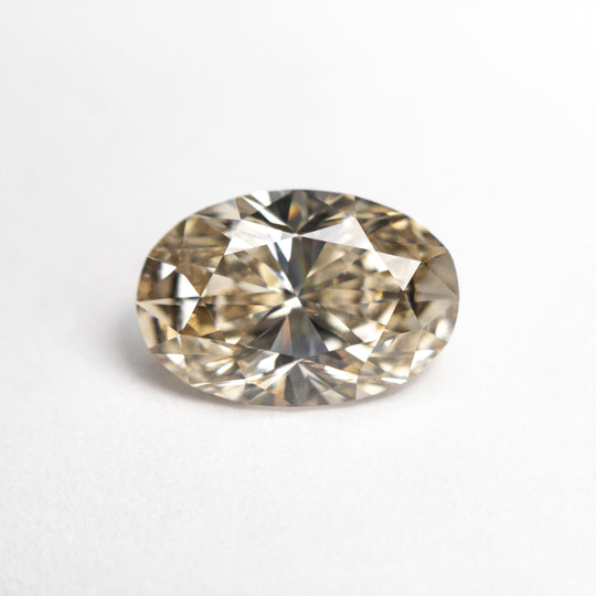 2.05ct 10.05x6.77x4.48mm VS2 C3 Oval Brilliant 23207-01 xx