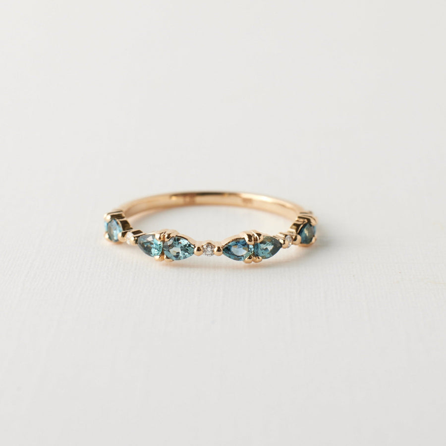 Willow Ring - Azure blue sapphires