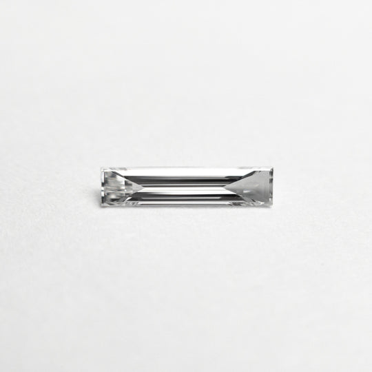 0.14ct 8.06x1.80x1.09mm VS1 E Baguette Step Cut 24701-05