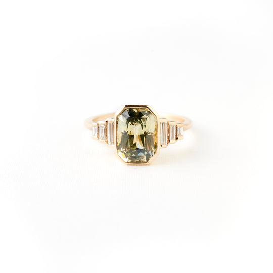 Nina Ring - 3.00 Carat Yellow-Blue Radiant Sapphire