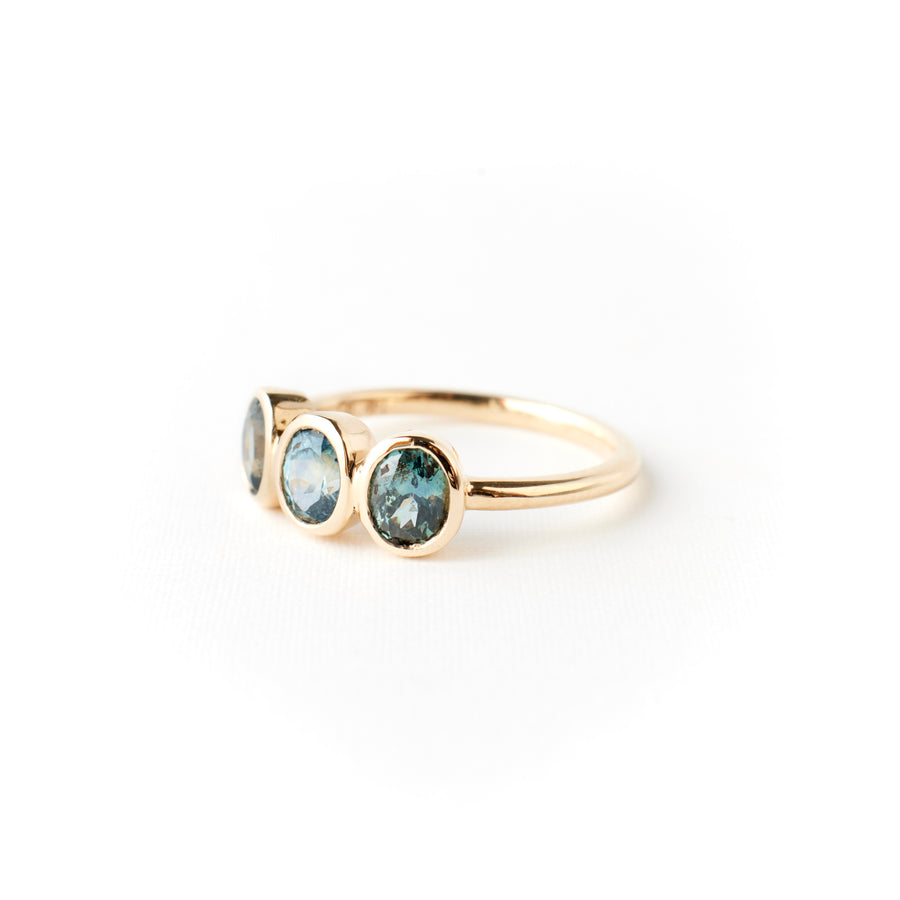 Amara Ring No. 2 - Blue Sapphires