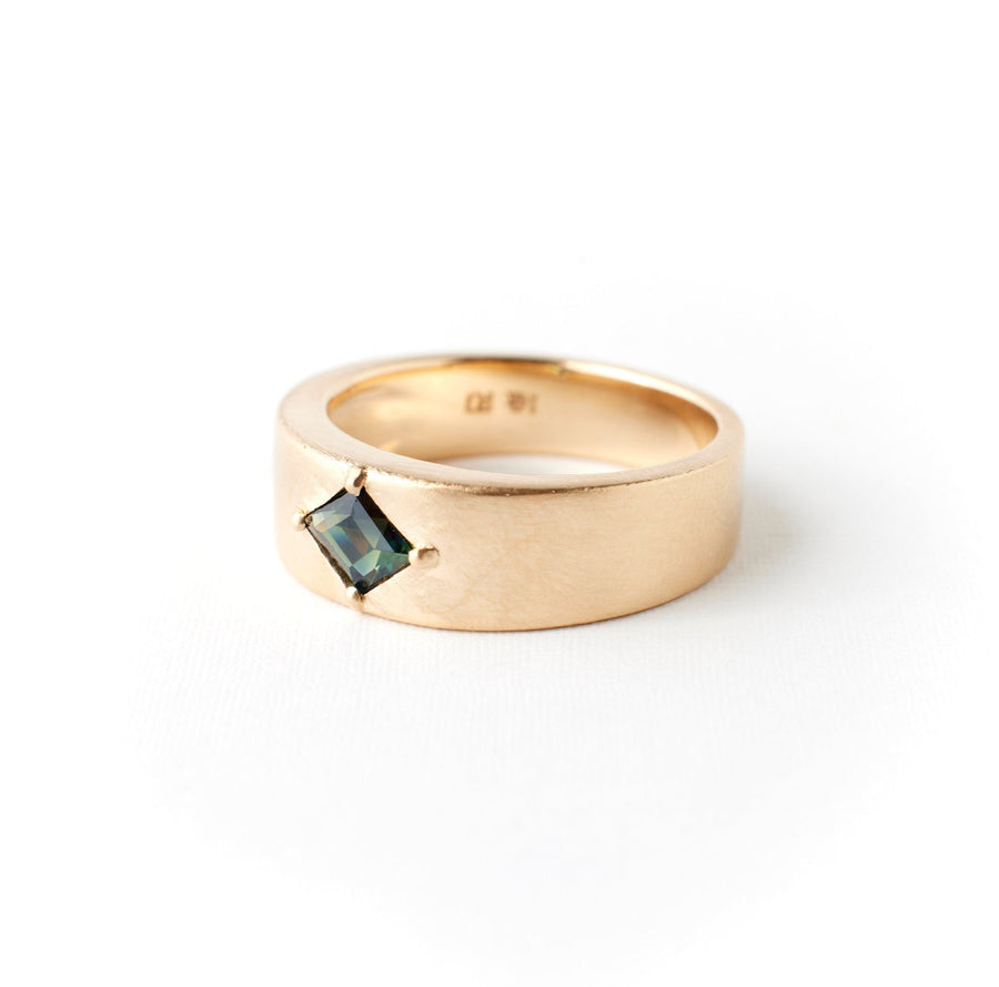 Silas Band - 0.60 Carat Indigo Kite Sapphire