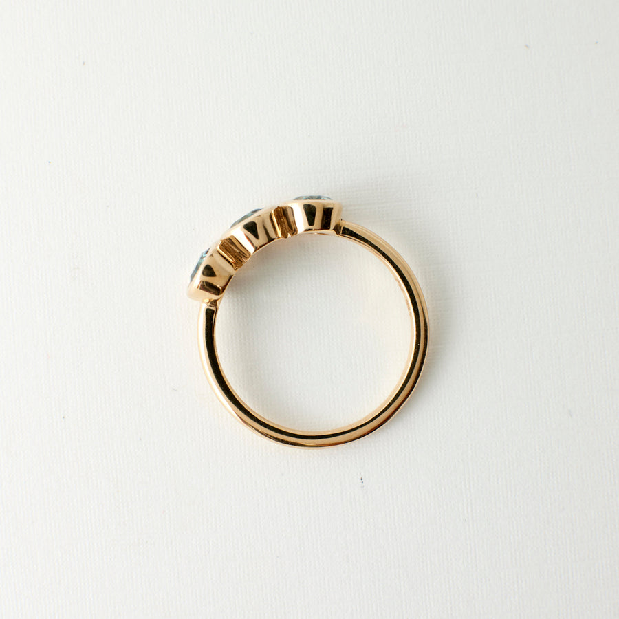 Amara Ring No. 2 - Blue Sapphires