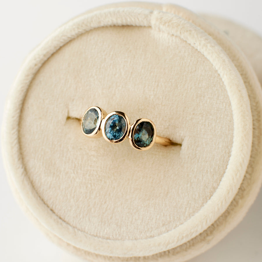 Amara Ring No. 2 - Blue Sapphires