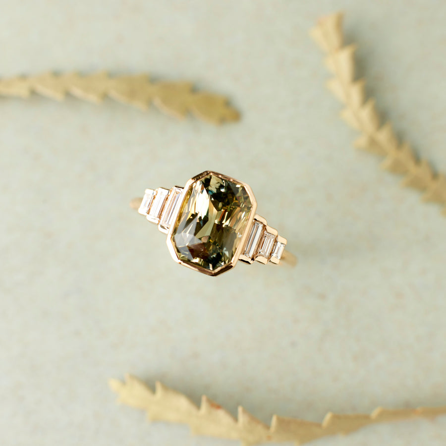 Nina Ring - 3.00 Carat Yellow-Blue Radiant Sapphire