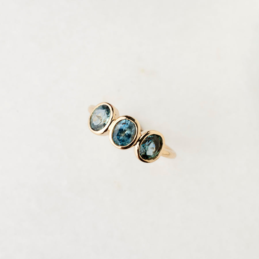 Amara Ring No. 2 - Blue Sapphires