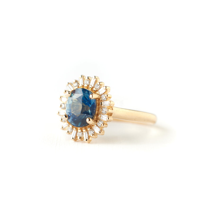 Arielle Ring - 2.04 Carat Light Blue Parti Oval Sapphire