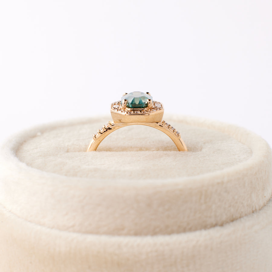 Athena ring - 1.75 Carat Blue-Teal Montana Sapphire