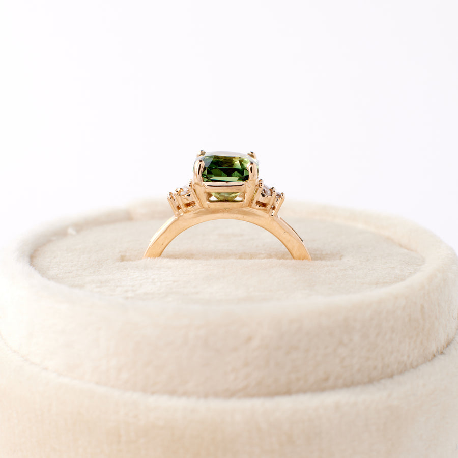 Marigold ring - 3.14 Carat Yellow Green Parti Radiant Sapphire